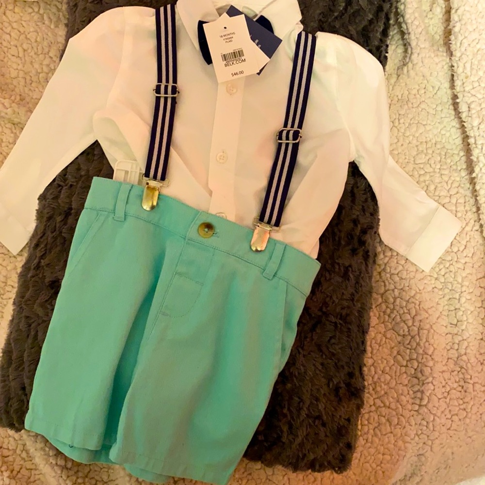 NWT Crown and Ivy dress shorts set. Size 18 months